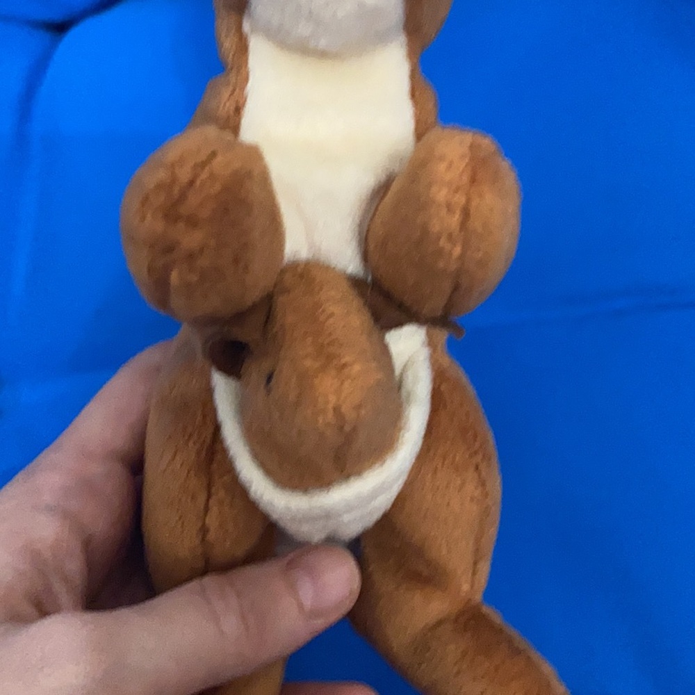TY Beanie Baby Pouch Kangaroo 1996 NWTS ExcellentCondition - Picture 4 of 11